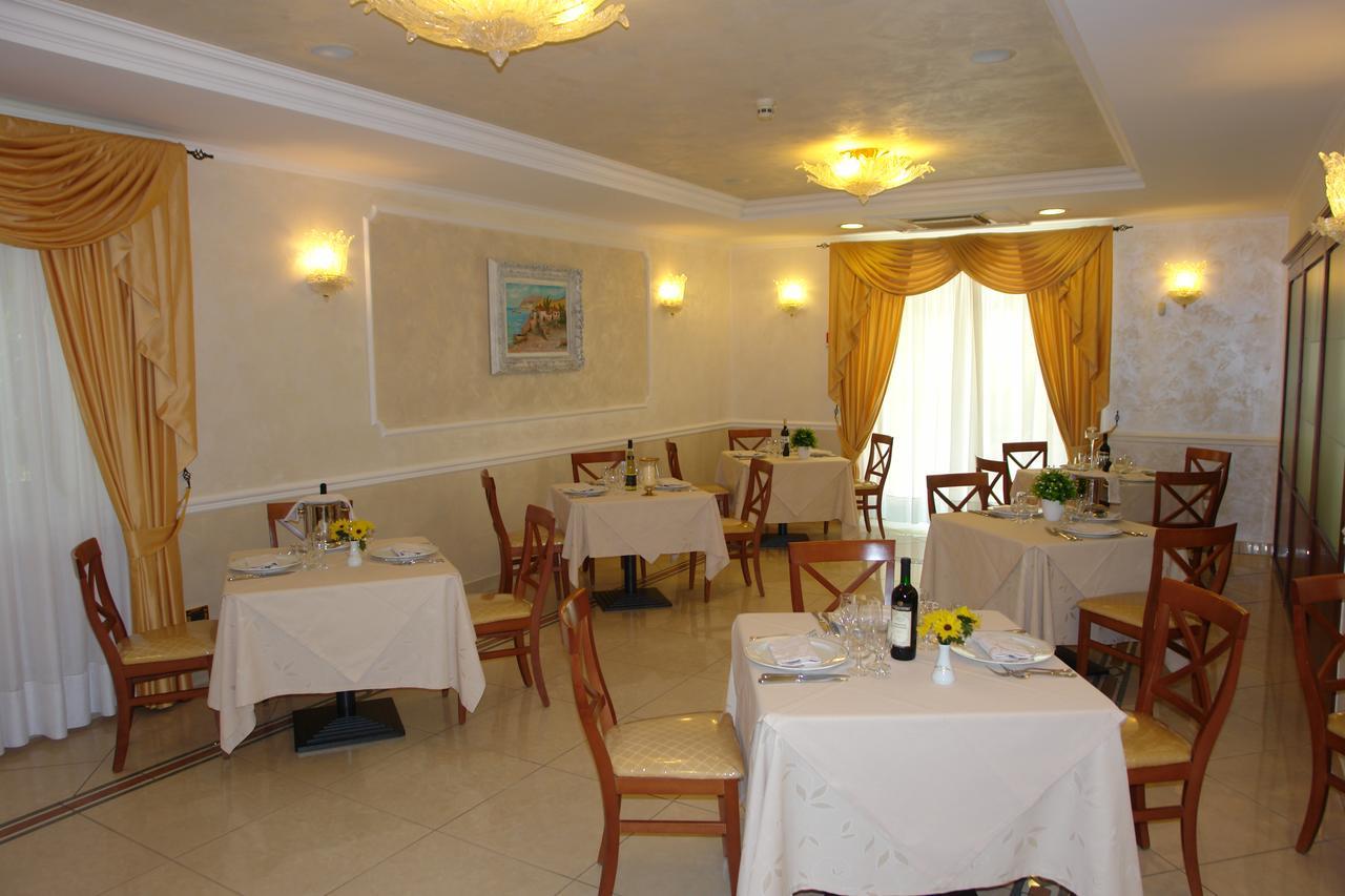 סן ג'יואבאני רוטונדו Hotel Di Cosmo מראה חיצוני תמונה